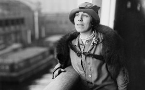 Edna Ferber spent time on the James doing research for her book, "Showboat."